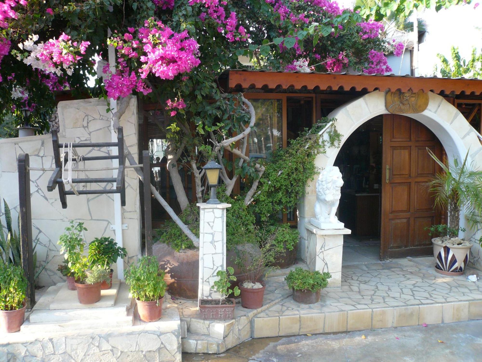 Greenfields Country Club Limassol Bagian luar foto