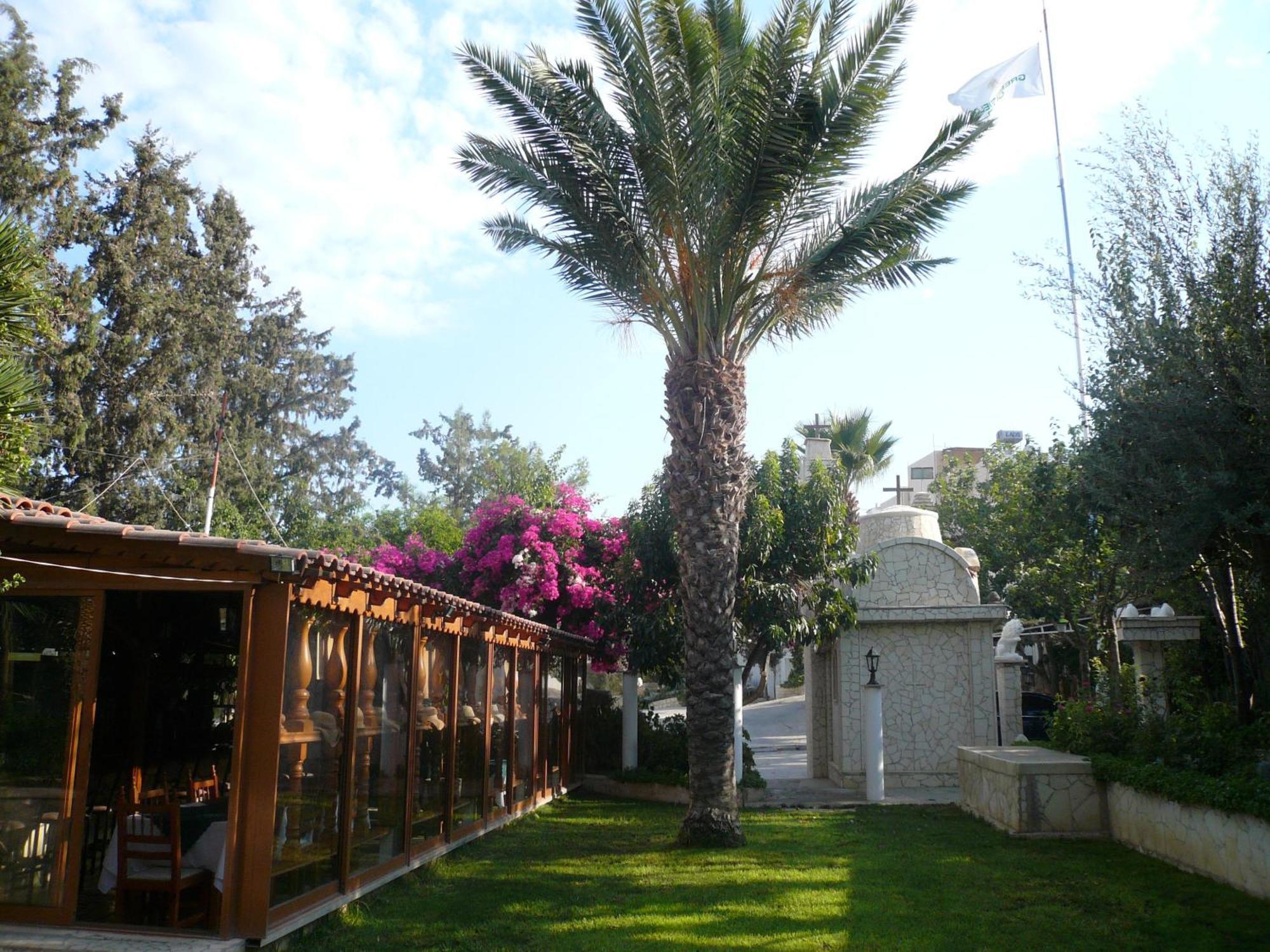 Greenfields Country Club Limassol Bagian luar foto