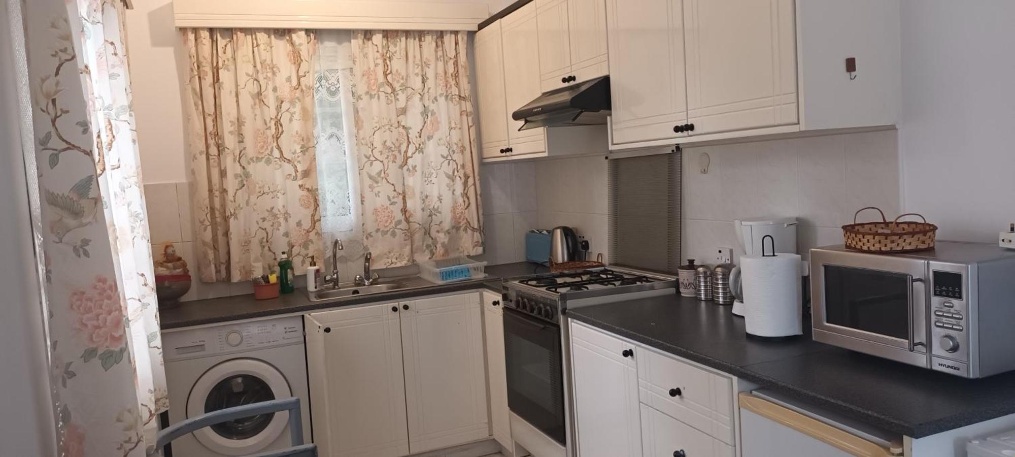 Greenfields Country Club Limassol Ruang foto